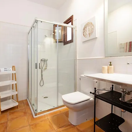 In Sleeps 10 - Sa Vinya *