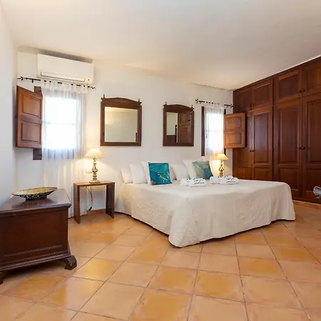 别墅 In Sleeps 10 - Sa Vinya *