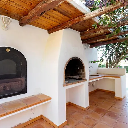 In Sleeps 10 - Sa Vinya