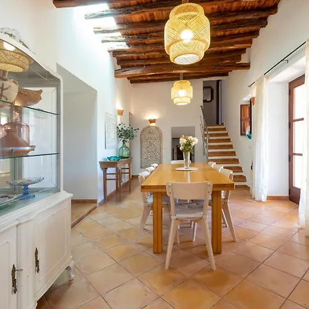 In Sleeps 10 - Sa Vinya 别墅 *